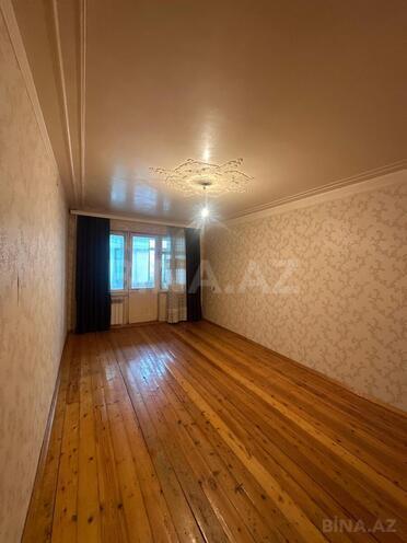 Satılır 3 otaqlı köhnə tikili 75 m², Xalqlar Dostluğu m., photo 1 from 14