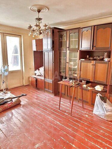 Satılır 3 otaqlı köhnə tikili 75 m², Qara Qarayev m., photo 5 from 12