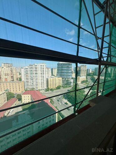 Продаётся 4-комн. новостройка 215 м², м. Элмляр Академиясы, photo 13 from 19