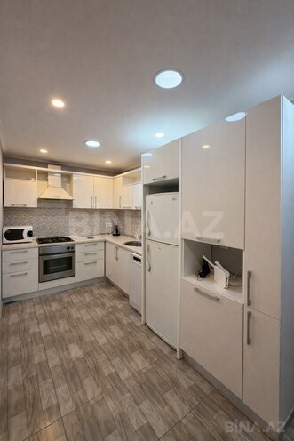 Satılır 3 otaqlı köhnə tikili 100 m², Sahil m., photo 8 from 12