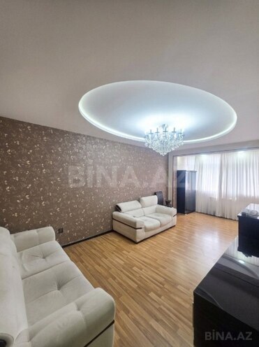 Satılır 3 otaqlı köhnə tikili 85 m², Xalqlar Dostluğu m., photo 1 from 10