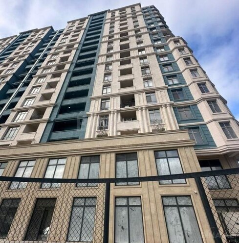 Продаётся 3-комн. новостройка 108 м², м. Гянджлик, photo 1 from 16