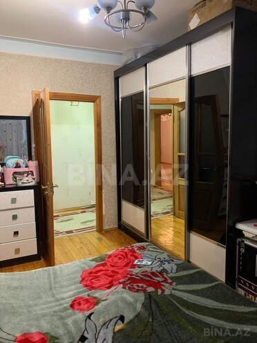 Продаётся 4-комн. вторичка 100 м², м. Ази Асланов, photo 9 from 18