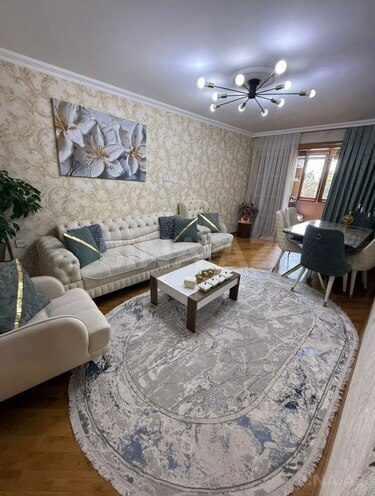 Satılır 3 otaqlı köhnə tikili 75 m², Neftçilər m., photo 3 from 12