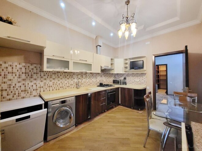 İcarəyə verilir 3 otaqlı yeni tikili 150 m², 8 Noyabr m., photo 13 from 20