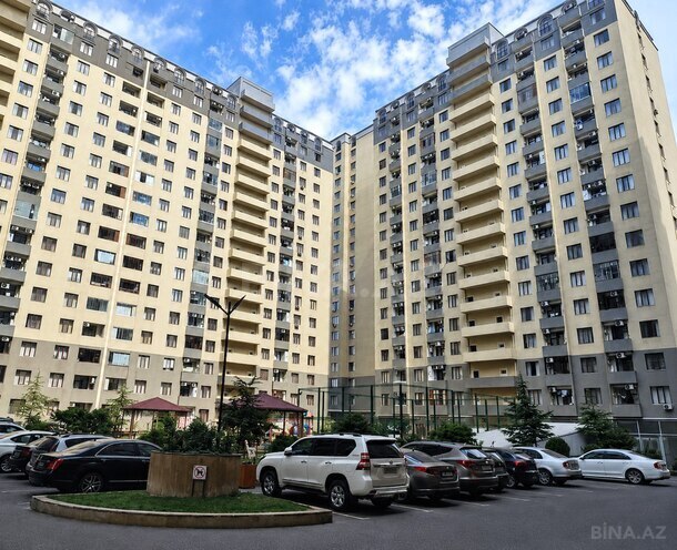 Продаётся 3-комн. новостройка 95 м², м. Кара Караев, photo 1 from 10