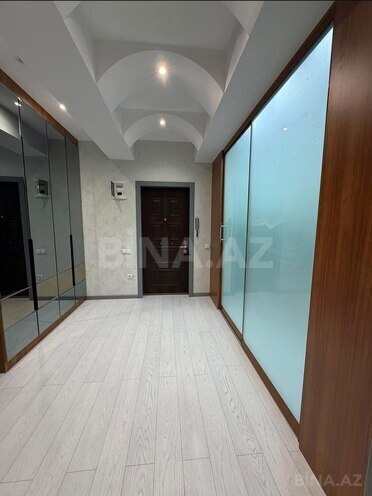 Продаётся 2-комн. новостройка 68 м², м. Ази Асланов, photo 1 from 16