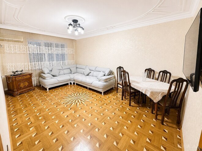 Satılır 3 otaqlı köhnə tikili 65 m², Əhmədli m., photo 1 from 13