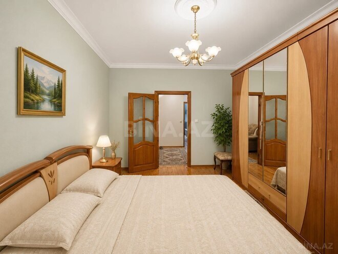 Продаётся 2-комн. вторичка 65 м², Хатаинский р., photo 4 from 10