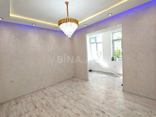 Satılır 3 otaqlı köhnə tikili 80 m², Nəsimi r., photo 1 from 13