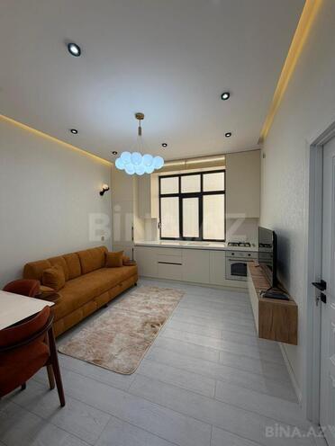 Продаётся 2-комн. новостройка 42 м², м. Кара Караев, photo 1 from 9