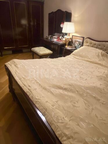 Satılır 3 otaqlı köhnə tikili 70 m², Yasamal r., photo 12 from 15