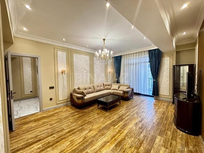 Сдаётся 3-комн. новостройка 127.7 м², Насиминский  р., photo 12 from 32