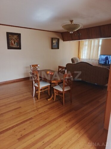 Satılır 3 otaqlı köhnə tikili 70 m², 28 May m., photo 11 from 20