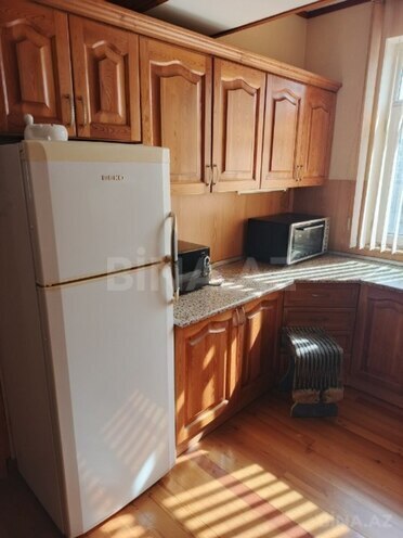 Satılır 3 otaqlı köhnə tikili 70 m², 28 May m., photo 17 from 20