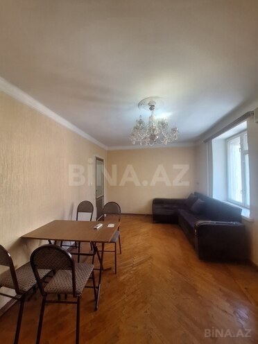 İcarəyə verilir 1 otaqlı köhnə tikili 35 m², İnşaatçılar m., photo 3 from 14