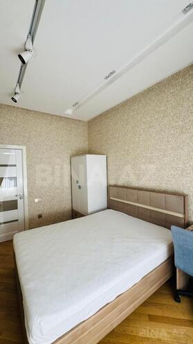 Сдаётся 3-комн. новостройка 120 м², м. Низами, photo 20 from 30
