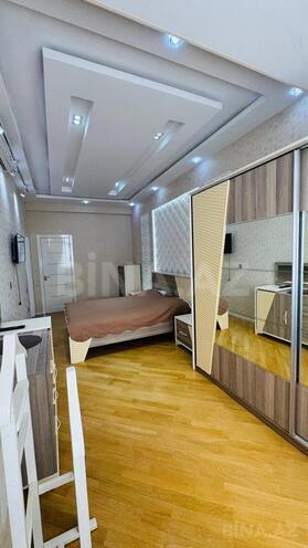 Сдаётся 3-комн. новостройка 120 м², м. Низами, photo 15 from 30