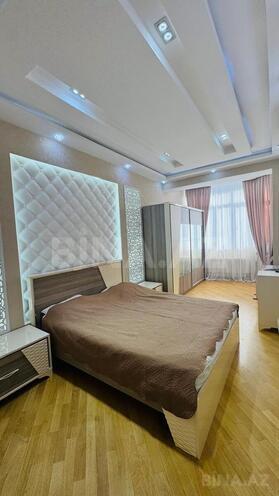 Сдаётся 3-комн. новостройка 120 м², м. Низами, photo 16 from 30