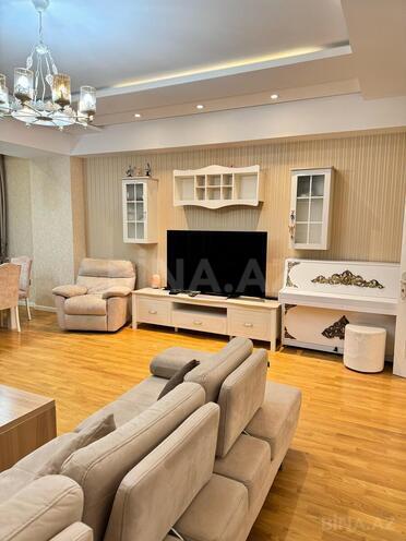 İcarəyə verilir 3 otaqlı yeni tikili 140 m², Neftçilər m., photo 3 from 15