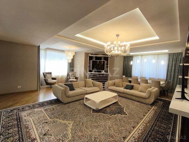İcarəyə verilir 4 otaqlı yeni tikili 185 m², 28 May m., photo 3 from 18