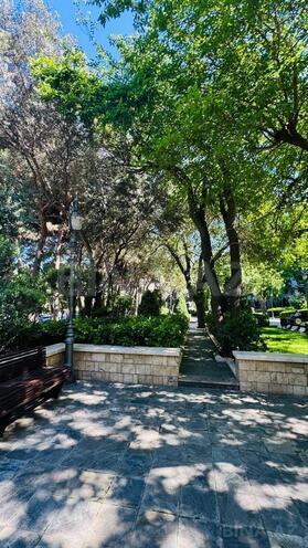Продаётся 4-комн. новостройка 210 м², Ясамальский р., photo 10 from 12