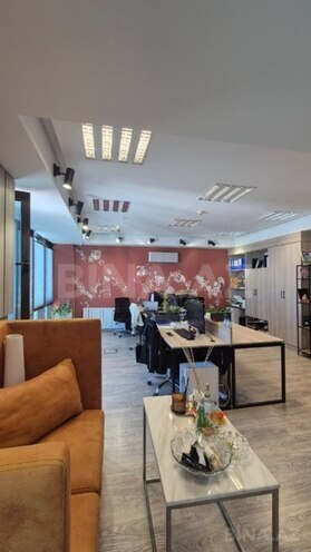 İcarəyə verilir 3 otaqlı ofis 70 m², 28 May m., photo 1 from 12
