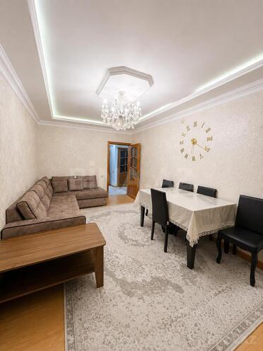 Продаётся 5-комн. вторичка 130 м², м. Халглар Достлугу, photo 1 from 15