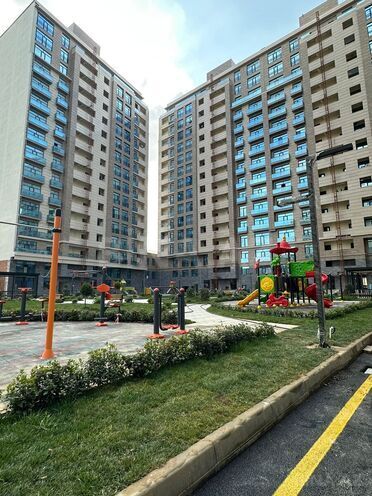 Продаётся 2-комн. новостройка 66 м², м. Низами, photo 1 from 13