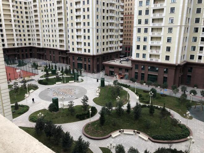 Продаётся 3-комн. новостройка 136 м², м. Элмляр Академиясы, photo 3 from 8