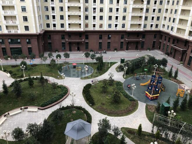 Продаётся 3-комн. новостройка 136 м², м. Элмляр Академиясы, photo 4 from 8