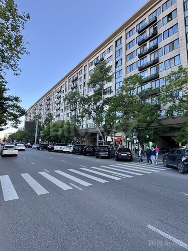 Satılır 2 otaqlı köhnə tikili 60 m², Gənclik m., photo 1 from 14
