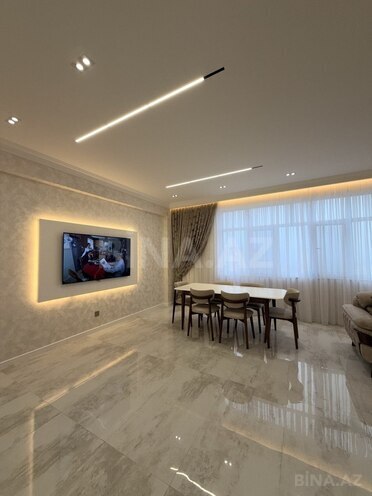 Продаётся 3-комн. новостройка 138 м², м. Ази Асланов, photo 1 from 13