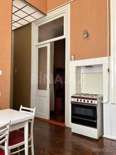 İcarəyə verilir 2 otaqlı köhnə tikili 65 m², Sahil m., photo 5 from 10
