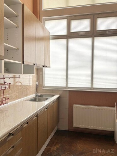 İcarəyə verilir 2 otaqlı köhnə tikili 65 m², Sahil m., photo 6 from 10