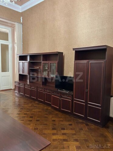 İcarəyə verilir 2 otaqlı köhnə tikili 65 m², Sahil m., photo 4 from 10