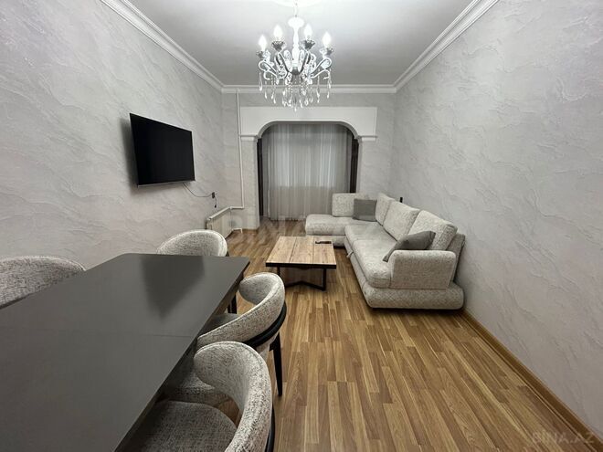 Сдаётся 3-комн. вторичка 80 м², Хатаинский р., photo 1 from 16