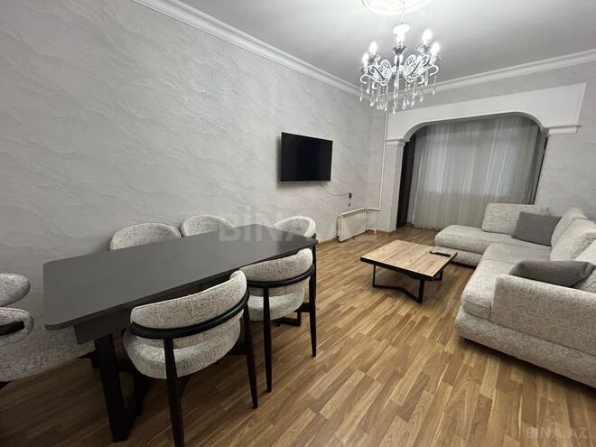 Сдаётся 3-комн. вторичка 80 м², Хатаинский р., photo 5 from 16