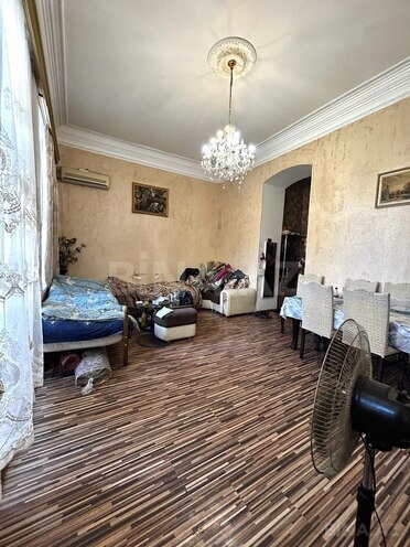 Satılır 2 otaqlı köhnə tikili 60 m², Nizami m., photo 4 from 14