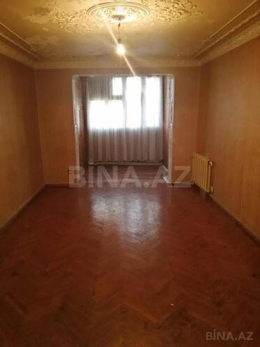 Satılır 3 otaqlı köhnə tikili 75 m², Elmlər Akademiyası m., photo 1 from 8