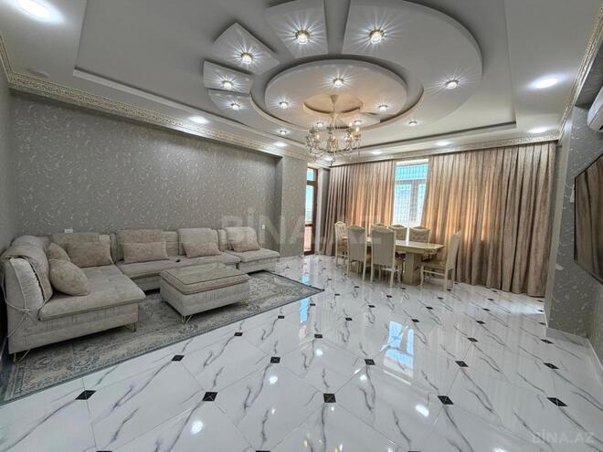 İcarəyə verilir 3 otaqlı yeni tikili 110 m², 28 May m., photo 1 from 18