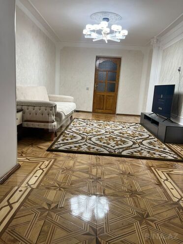 Satılır 3 otaqlı köhnə tikili 75 m², Elmlər Akademiyası m., photo 1 from 27