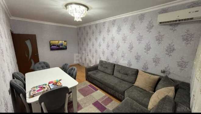 Satılır 3 otaqlı köhnə tikili 90 m², Yeni Günəşli q., photo 1 from 15