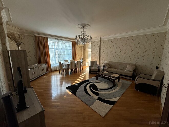 Сдаётся 3-комн. новостройка 135 м², м. Низами, photo 3 from 15