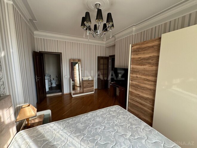 Сдаётся 3-комн. новостройка 135 м², м. Низами, photo 7 from 15