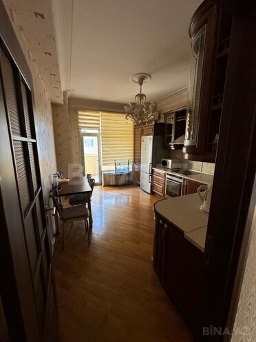 Сдаётся 3-комн. новостройка 135 м², м. Низами, photo 8 from 15