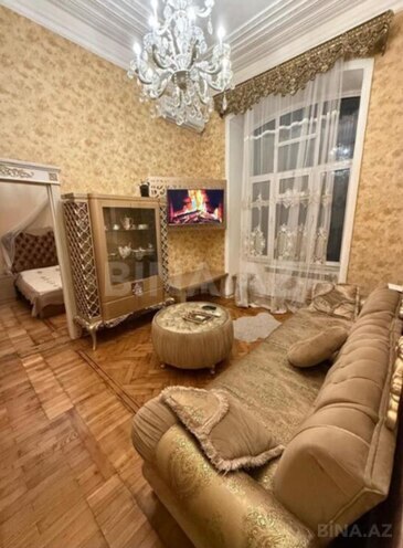 Сдаётся 3-комн. вторичка 78 м², м. Сахил, photo 1 from 19