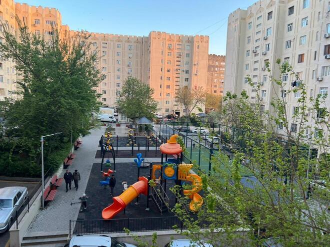 Satılır 3 otaqlı köhnə tikili 98 m², Yeni Günəşli q., photo 1 from 12