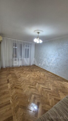Satılır 1 otaqlı köhnə tikili 31 m², Elmlər Akademiyası m., photo 1 from 10