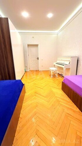 Satılır 3 otaqlı köhnə tikili 85.5 m², Elmlər Akademiyası m., photo 20 from 24